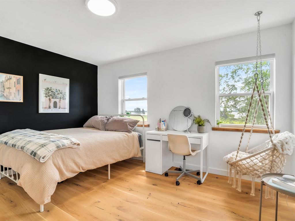 












90 Bennett Lane

,
Waterside,




PE
C1B 3Z3

