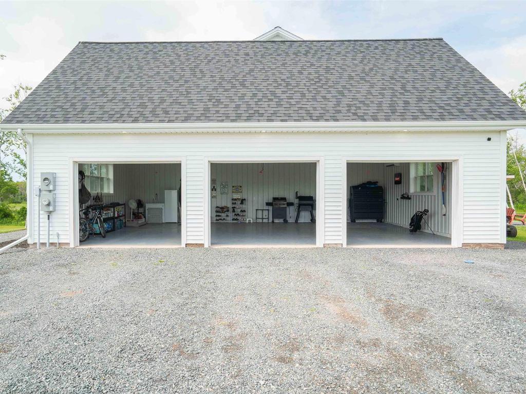 












90 Bennett Lane

,
Waterside,




PE
C1B 3Z3

