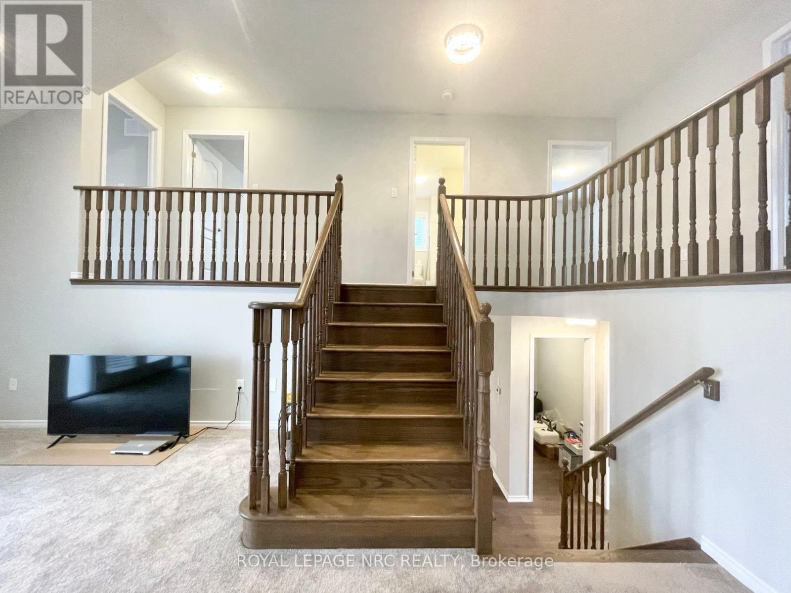 












7847 ODELL CRESCENT

,
Niagara Falls (Brown),




Ontario
L2H3R6

