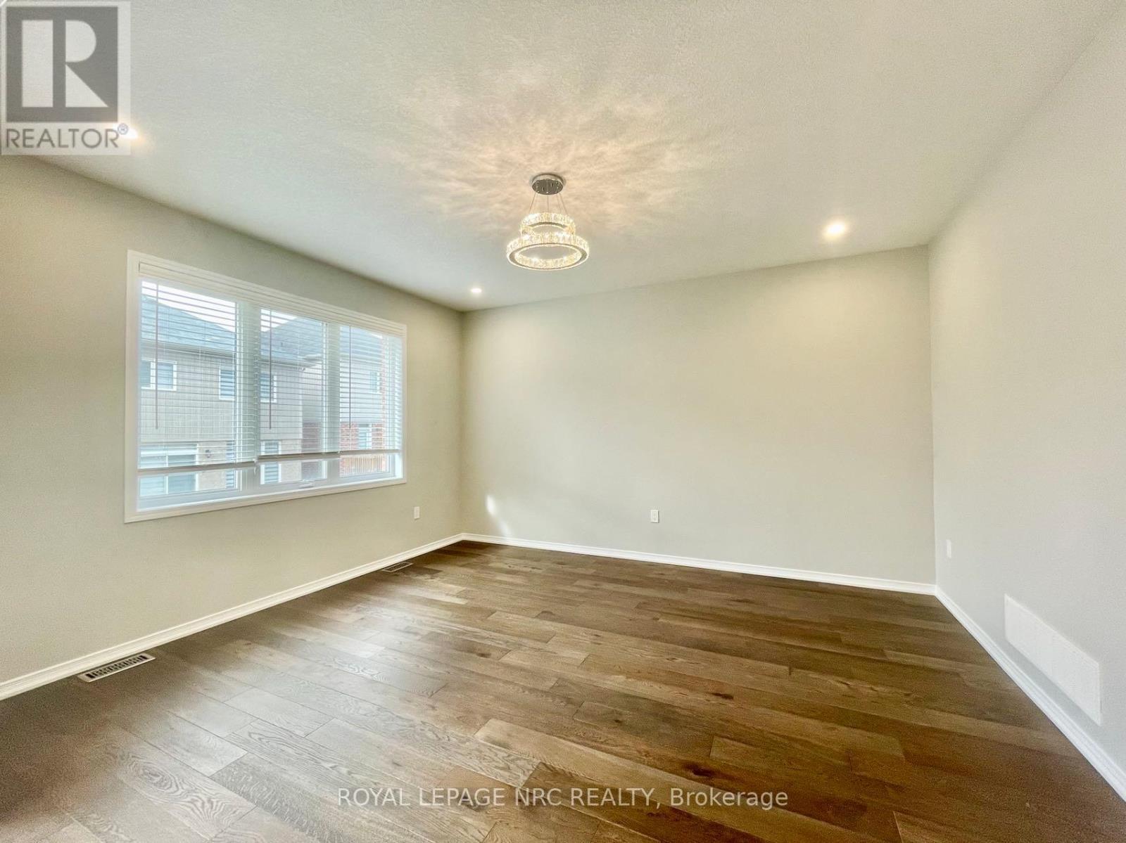 












7847 ODELL CRESCENT

,
Niagara Falls (Brown),




Ontario
L2H3R6


