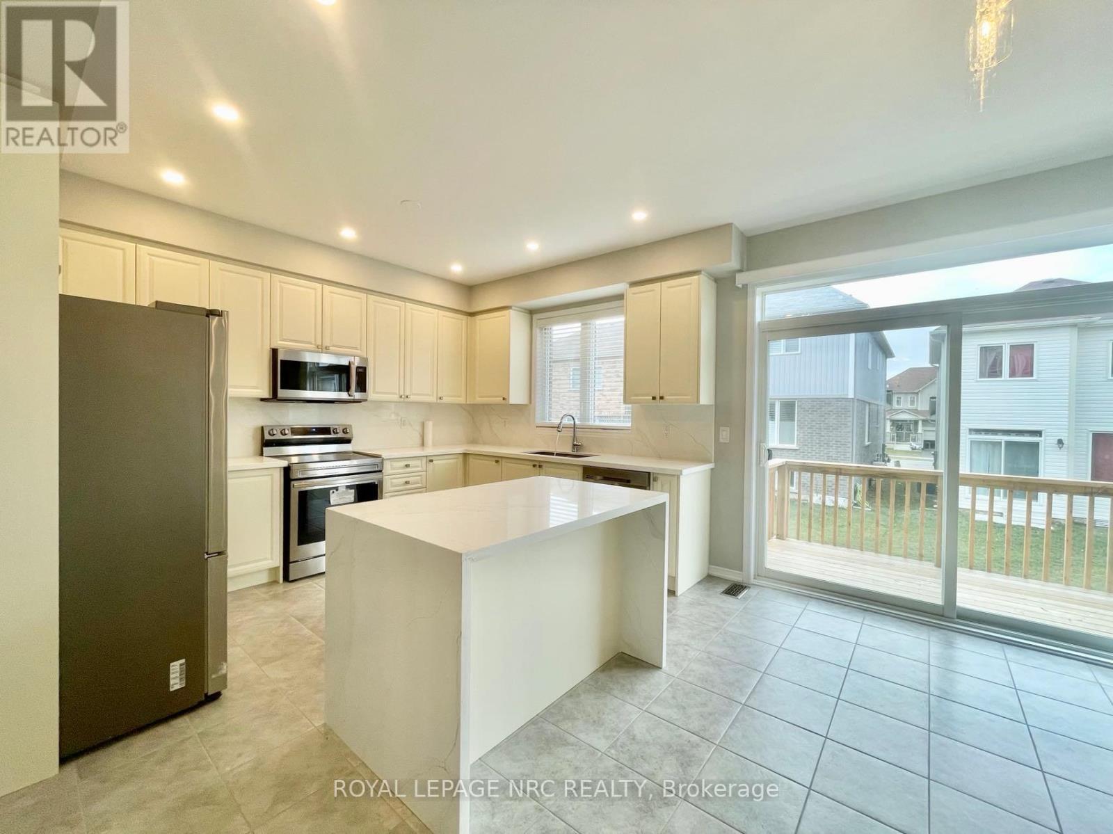 












7847 ODELL CRESCENT

,
Niagara Falls (Brown),




Ontario
L2H3R6

