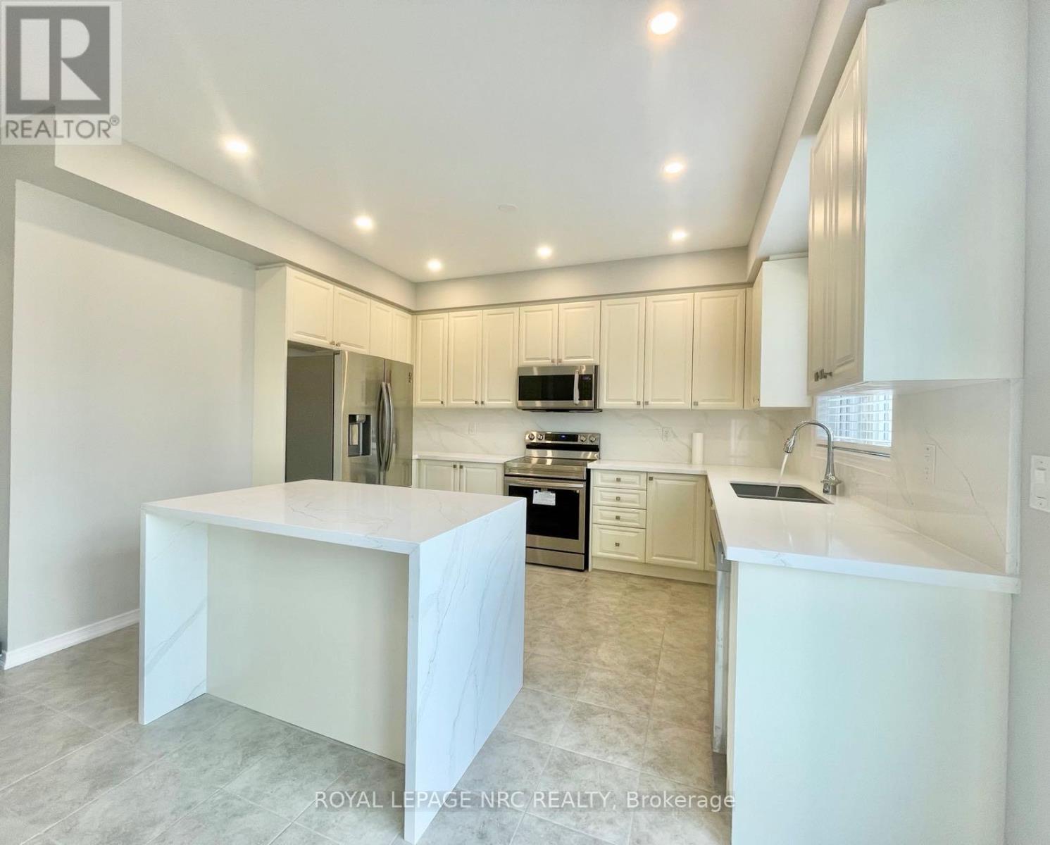 












7847 ODELL CRESCENT

,
Niagara Falls (Brown),




Ontario
L2H3R6

