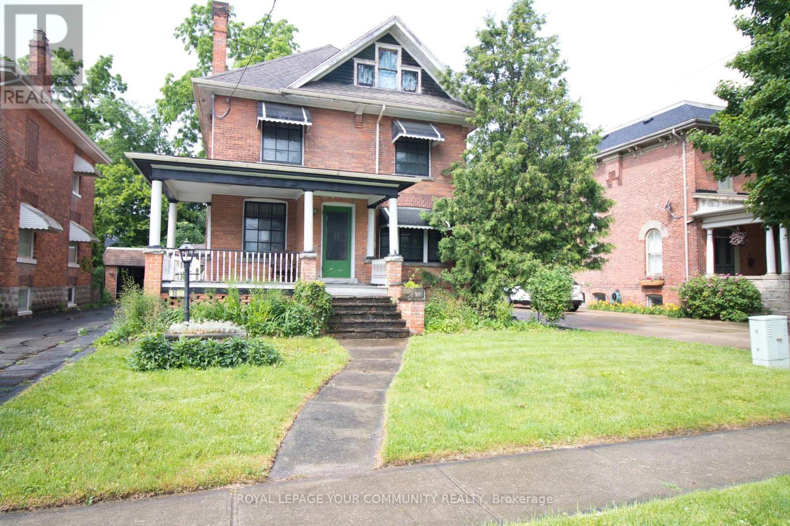












16 WEST STREET

,
Chatham-Kent,




Ontario
N7M2R2

