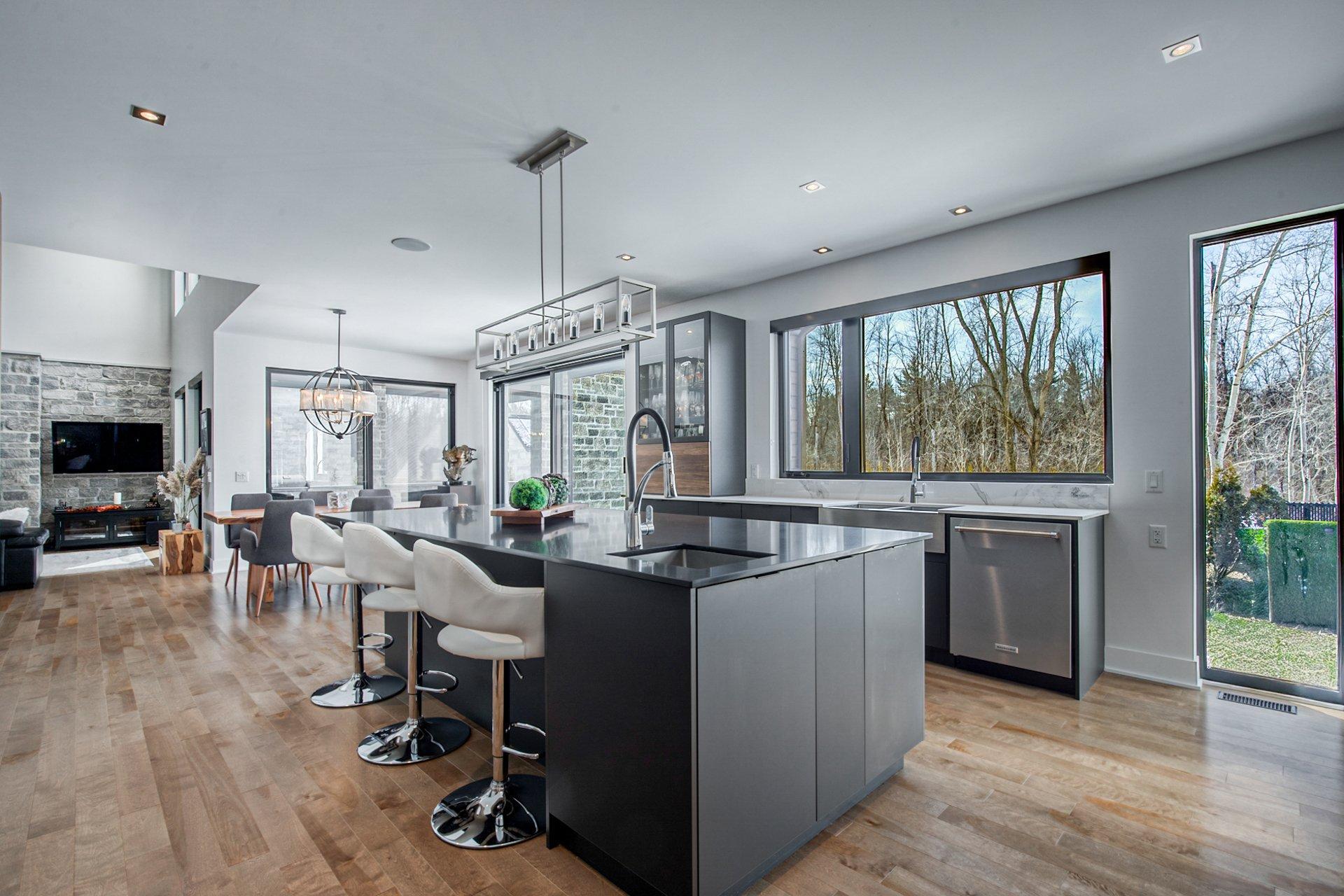 









248


Rue de l'Aigle

,
Carignan,




QC
J3L7C3

