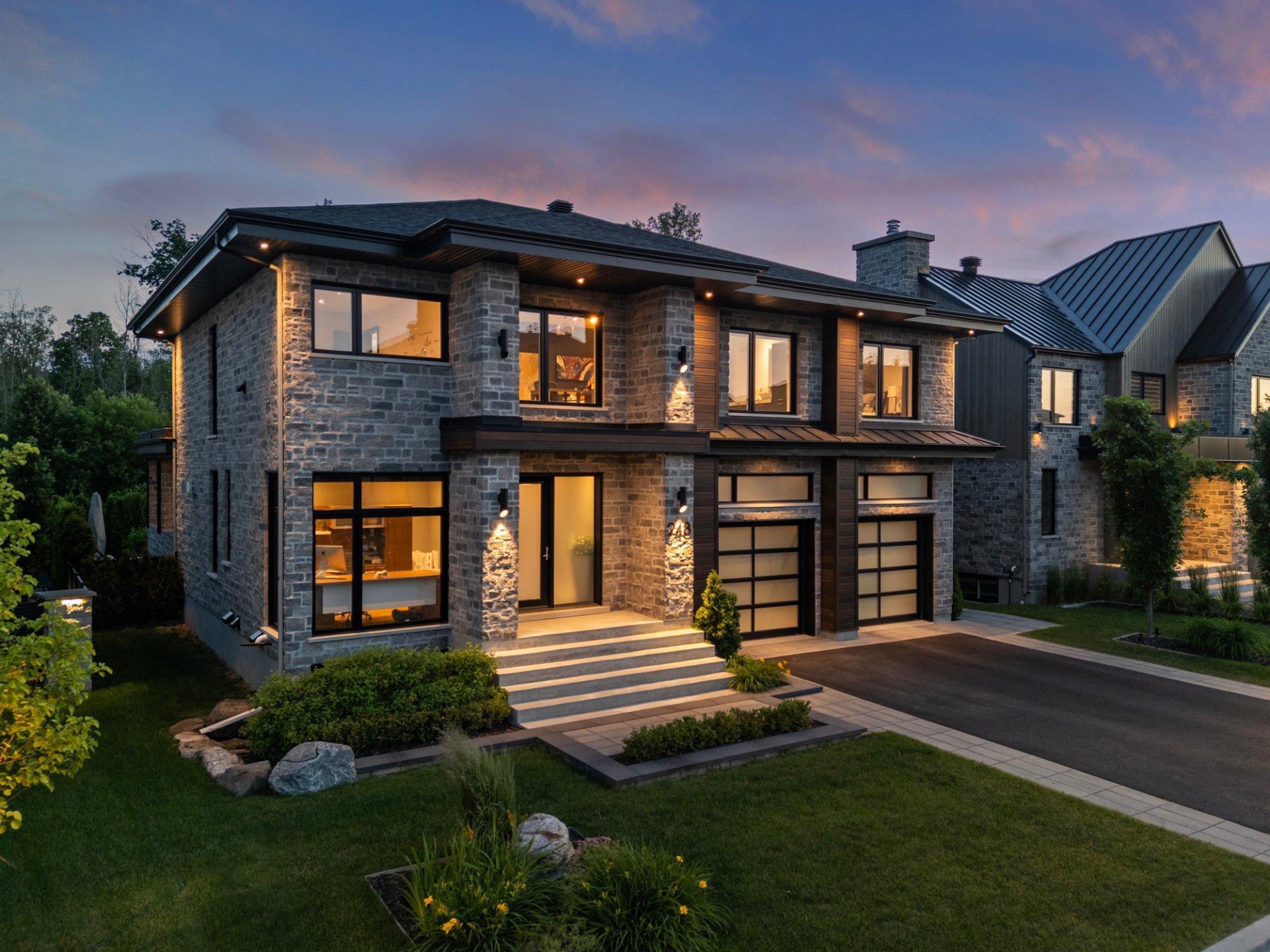 









248


Rue de l'Aigle

,
Carignan,




QC
J3L7C3

