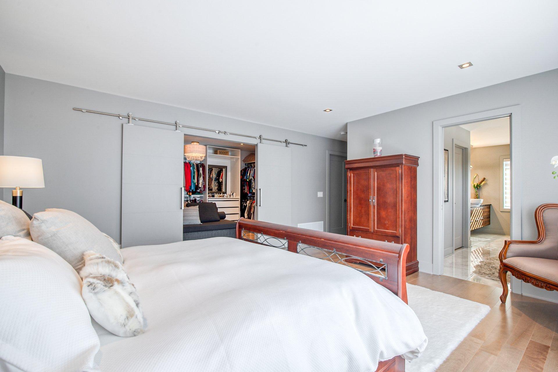 









248


Rue de l'Aigle

,
Carignan,




QC
J3L7C3

