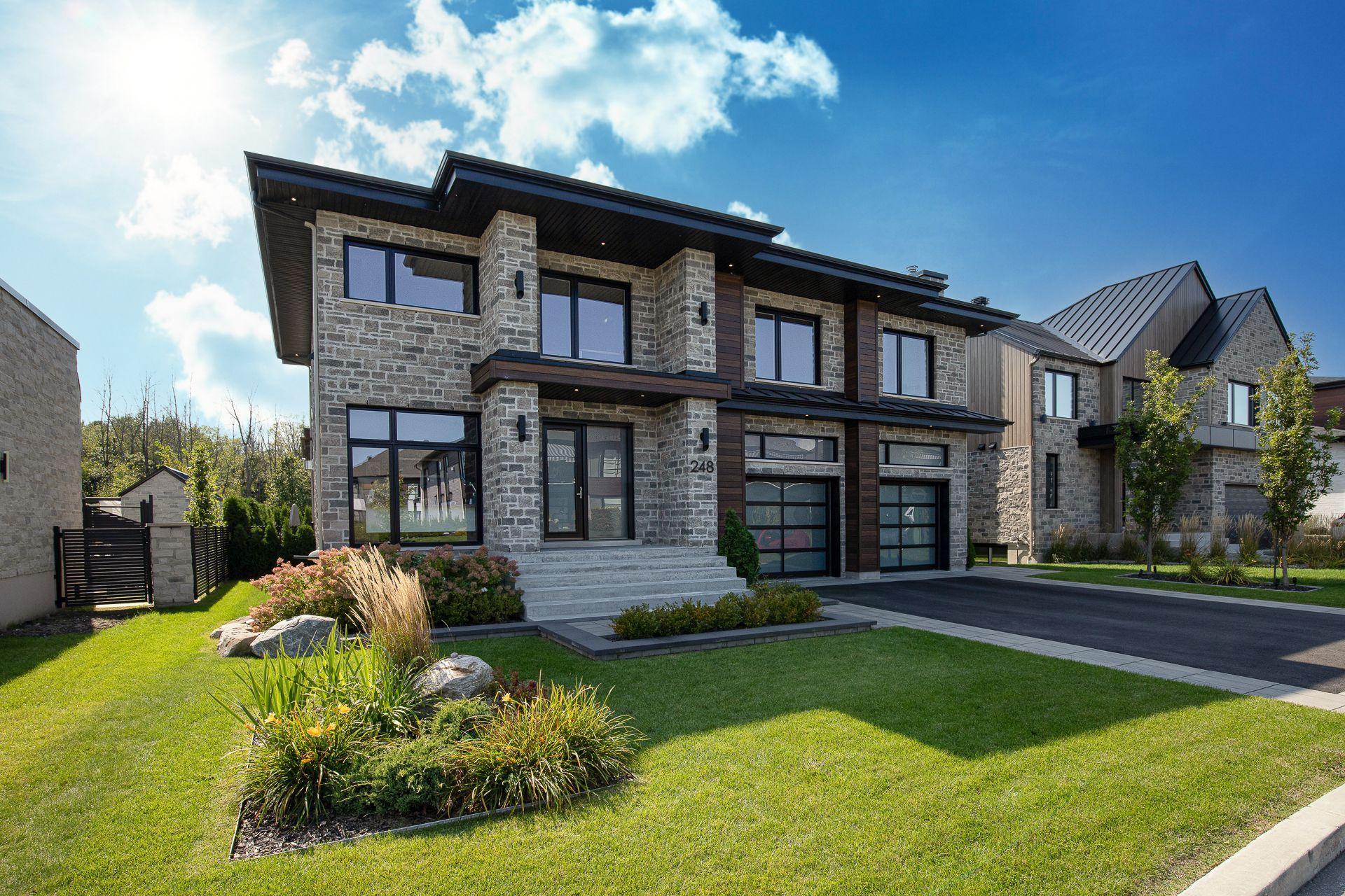 









248


Rue de l'Aigle

,
Carignan,




QC
J3L7C3

