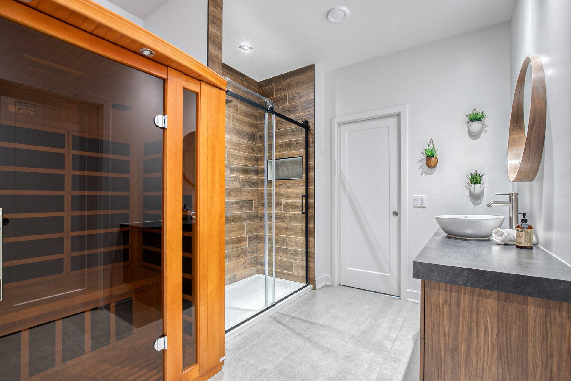 









248


Rue de l'Aigle

,
Carignan,




QC
J3L7C3

