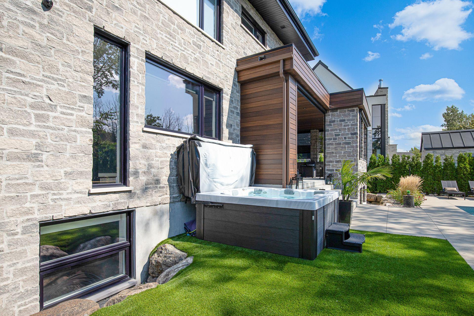 









248


Rue de l'Aigle

,
Carignan,




QC
J3L7C3

