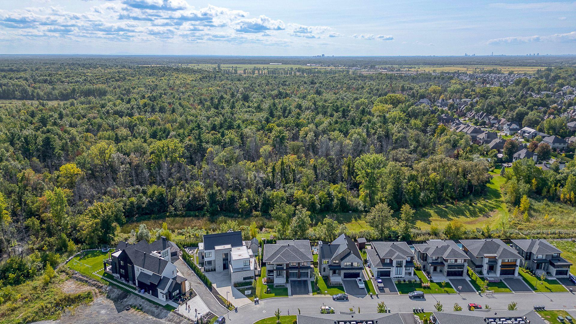 









248


Rue de l'Aigle

,
Carignan,




QC
J3L7C3

