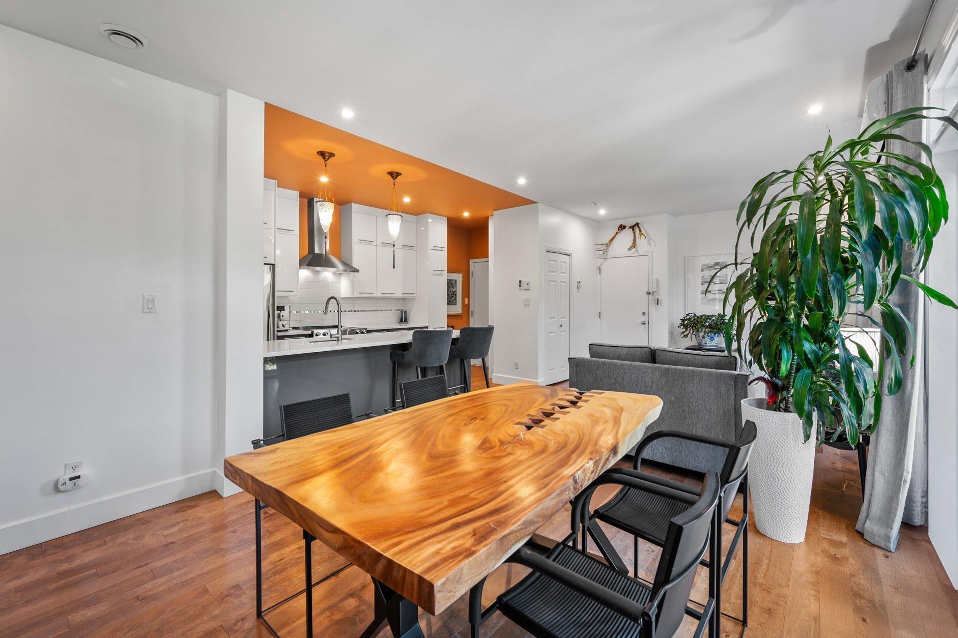 









3849


Rue Newmarch

, 1,
Montréal (Verdun/Île-des-Soeurs),




QC
H4G1G7

