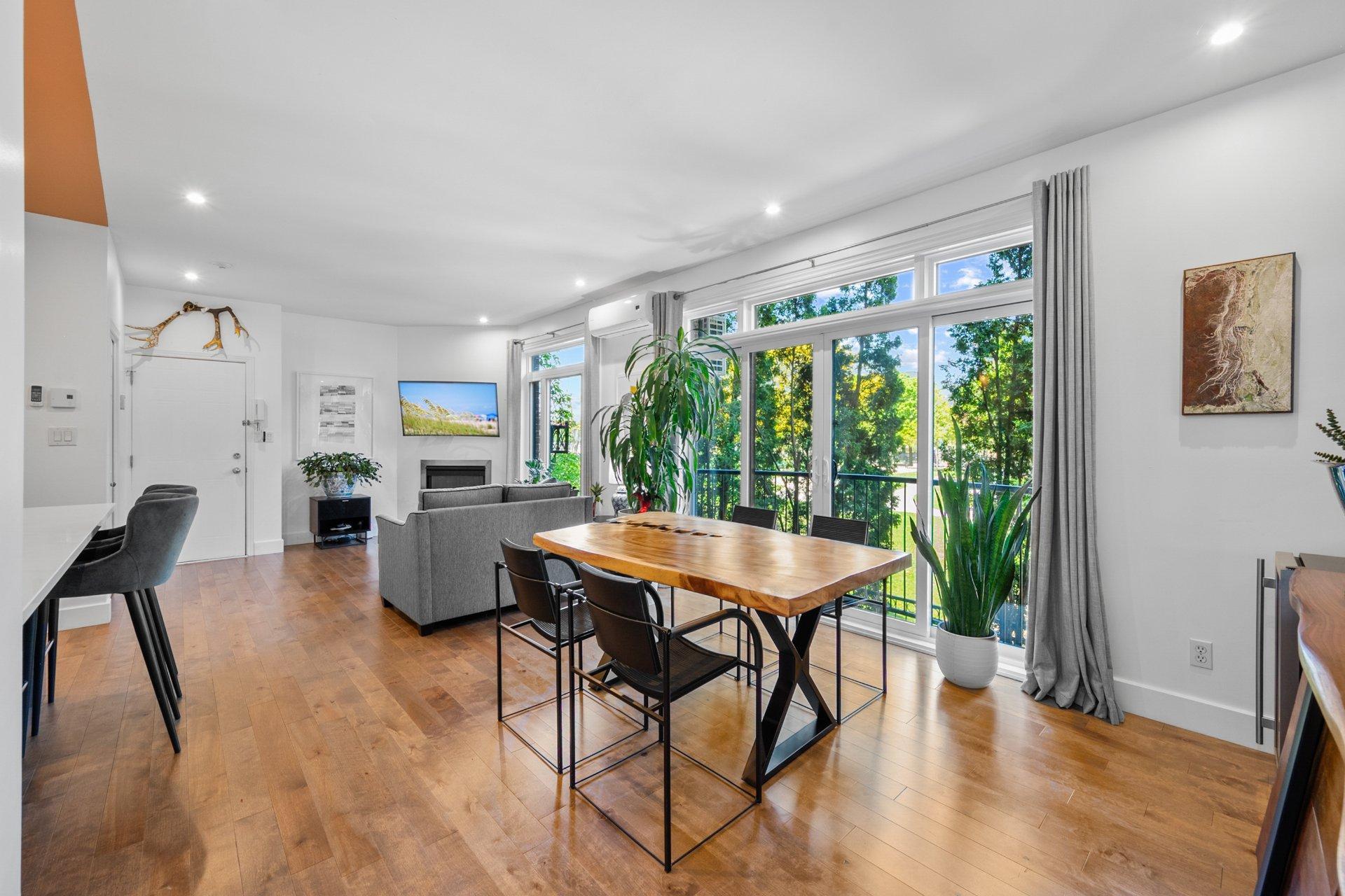 









3849


Rue Newmarch

, 1,
Montréal (Verdun/Île-des-Soeurs),




QC
H4G1G7

