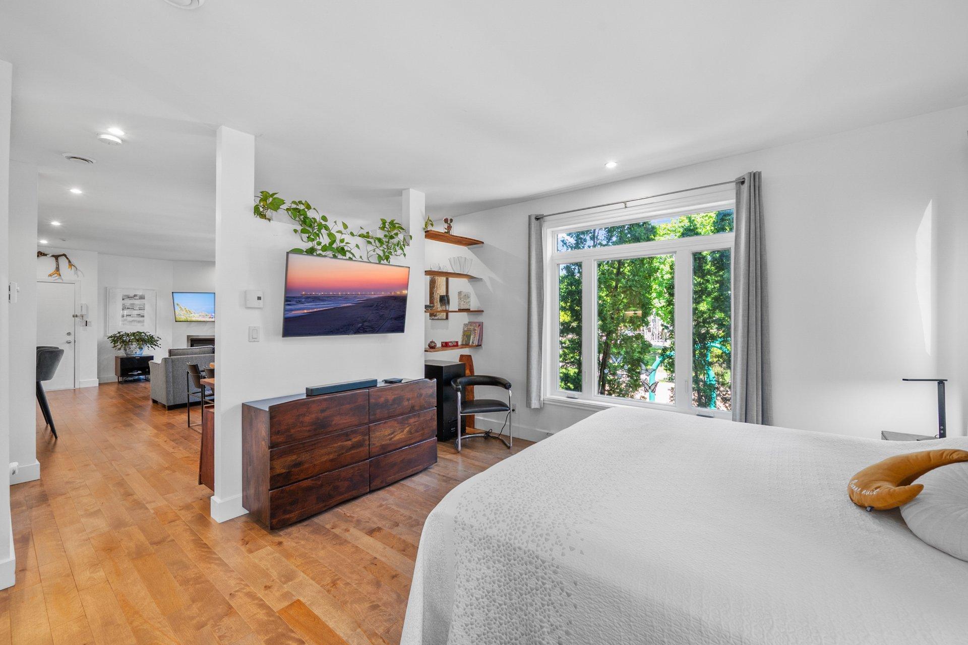 









3849


Rue Newmarch

, 1,
Montréal (Verdun/Île-des-Soeurs),




QC
H4G1G7

