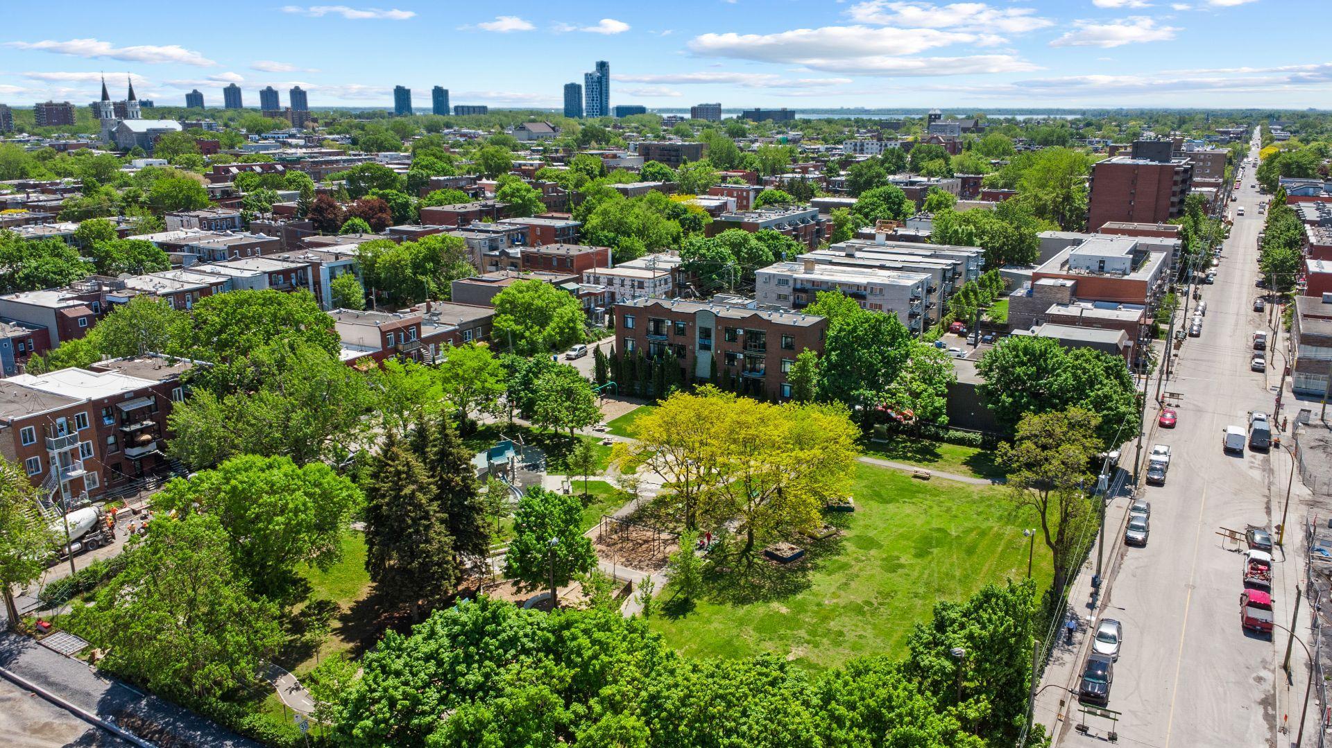 









3849


Rue Newmarch

, 1,
Montréal (Verdun/Île-des-Soeurs),




QC
H4G1G7

