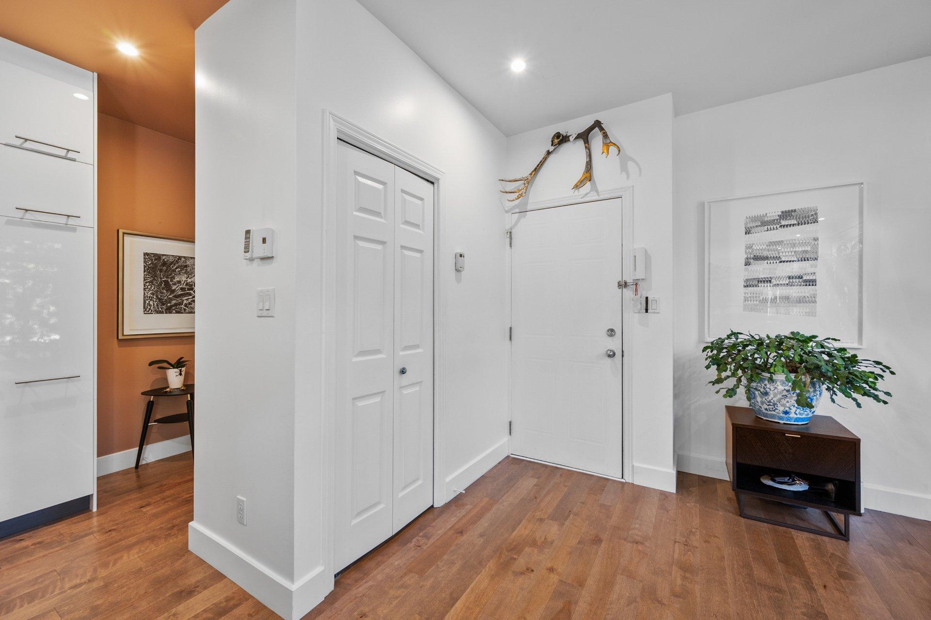 









3849


Rue Newmarch

, 1,
Montréal (Verdun/Île-des-Soeurs),




QC
H4G1G7

