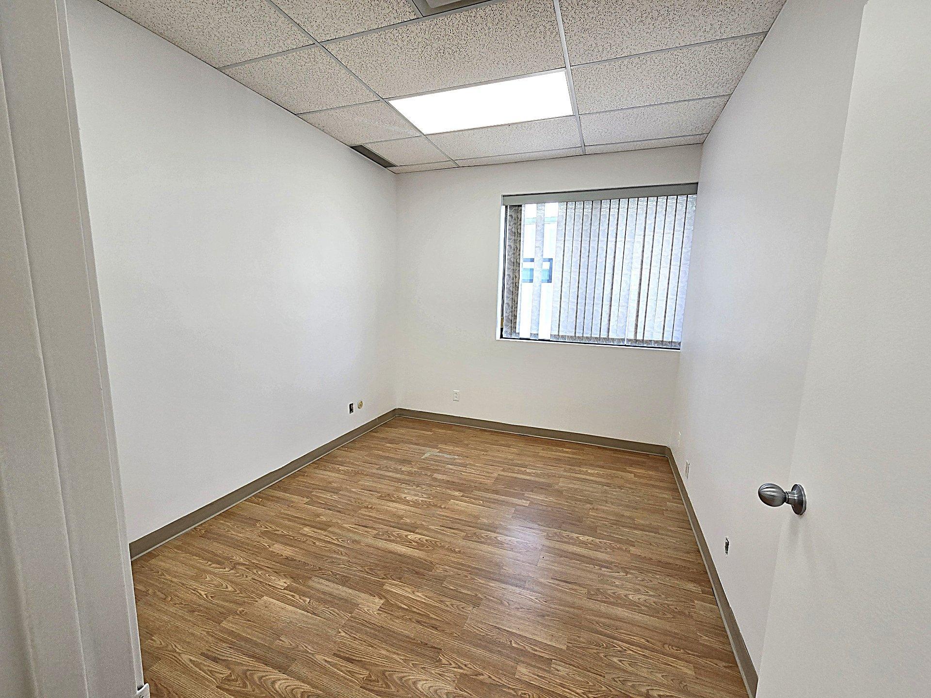 









2292


Boul. Industriel

, 209,
Laval (Chomedey),




QC
H7S1P9

