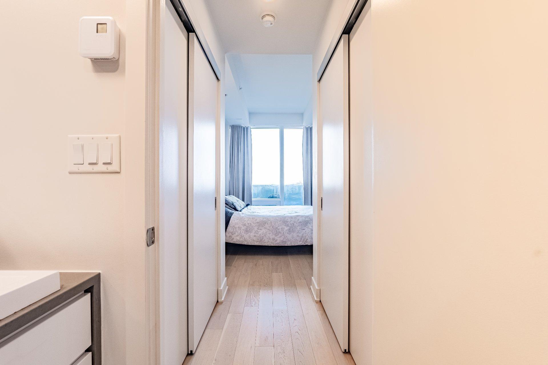 









1288


Rue St-Antoine O.

, 2203,
Montréal (Ville-Marie),




QC
H3C0X6

