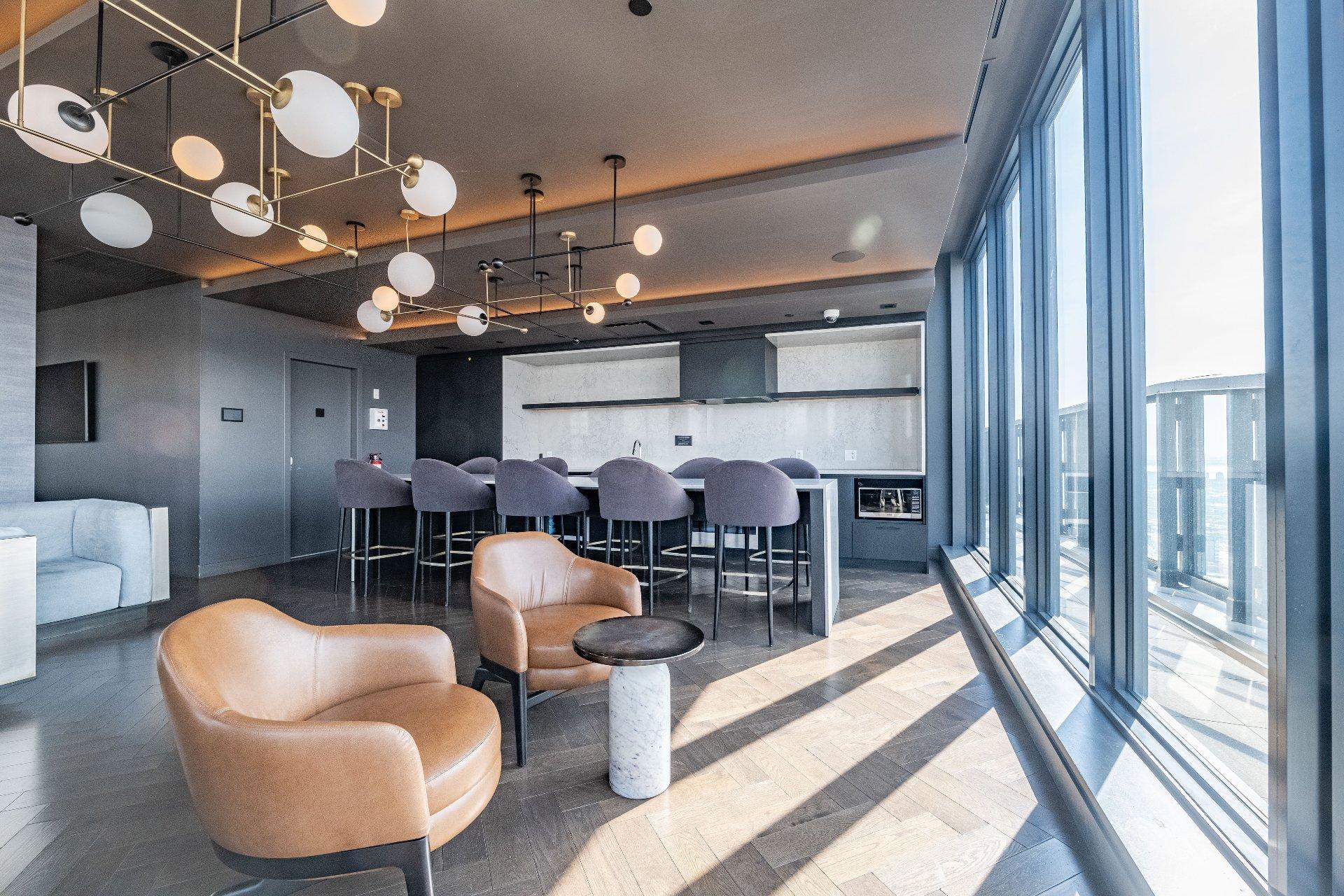 









1288


Rue St-Antoine O.

, 2203,
Montréal (Ville-Marie),




QC
H3C0X6

