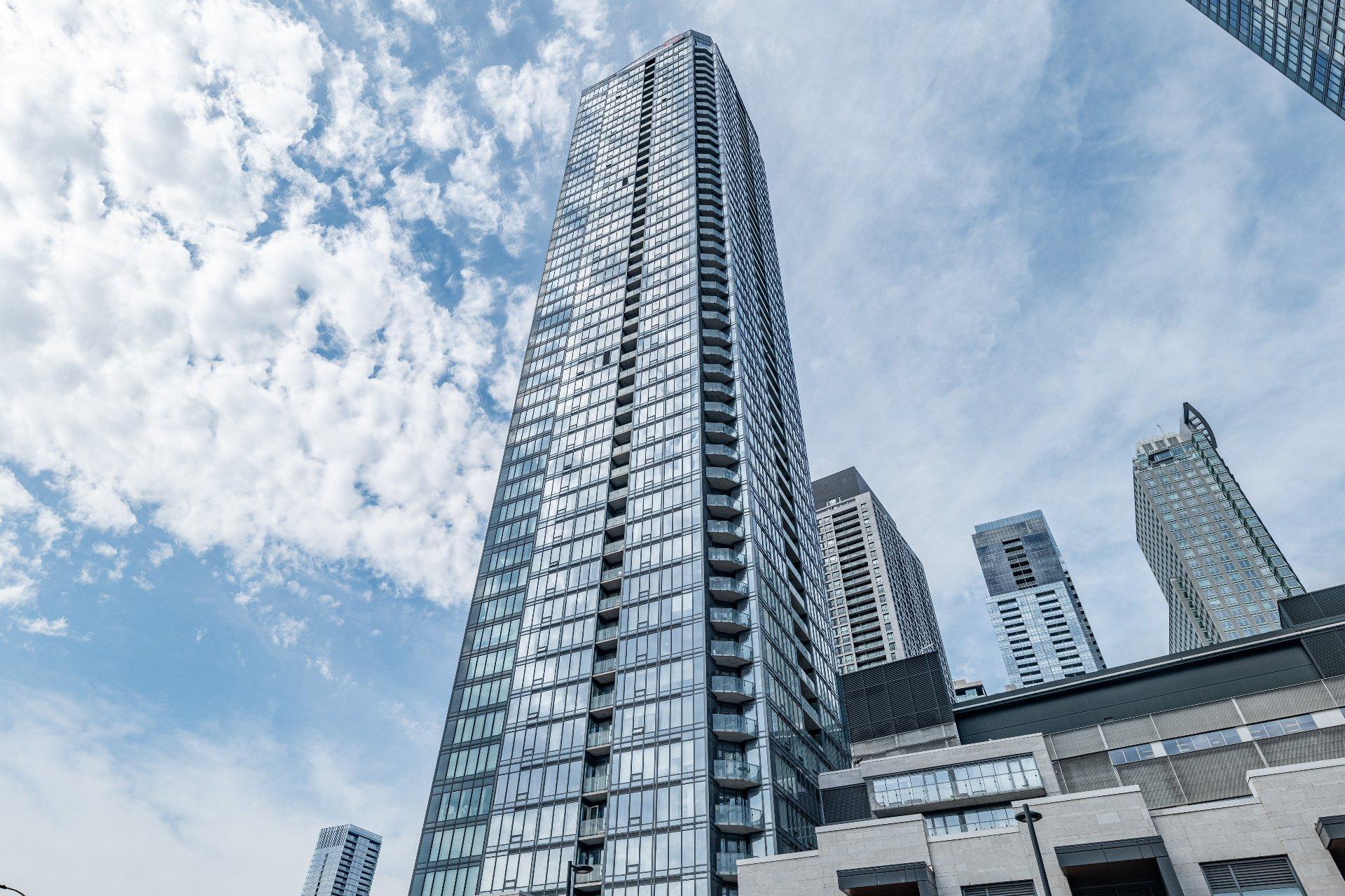 









1288


Rue St-Antoine O.

, 2203,
Montréal (Ville-Marie),




QC
H3C0X6

