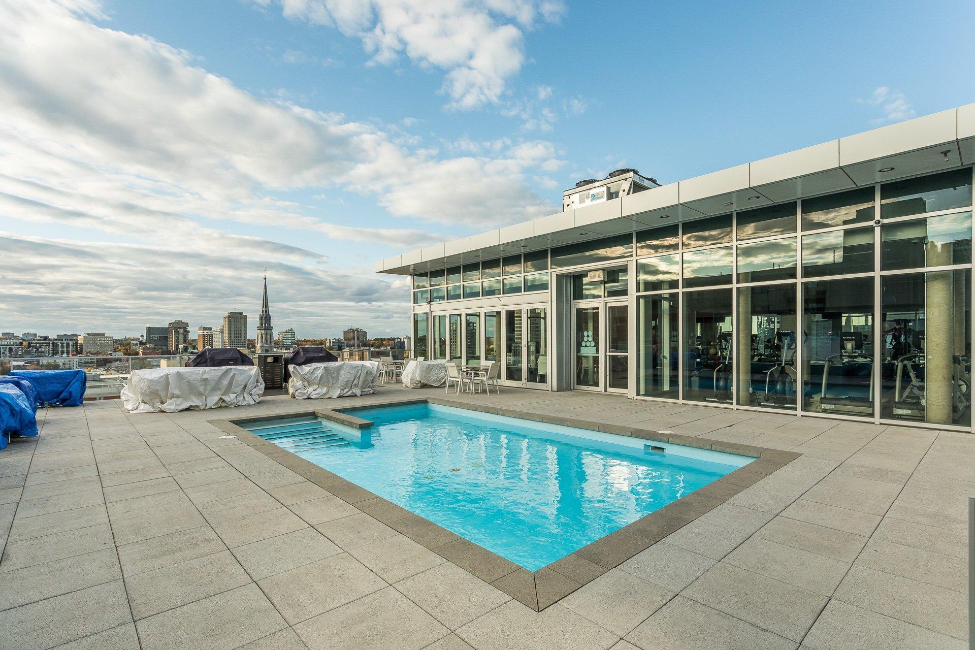 









1150


Rue St-Denis

, 1111,
Montréal (Ville-Marie),




QC
H2L4V5

