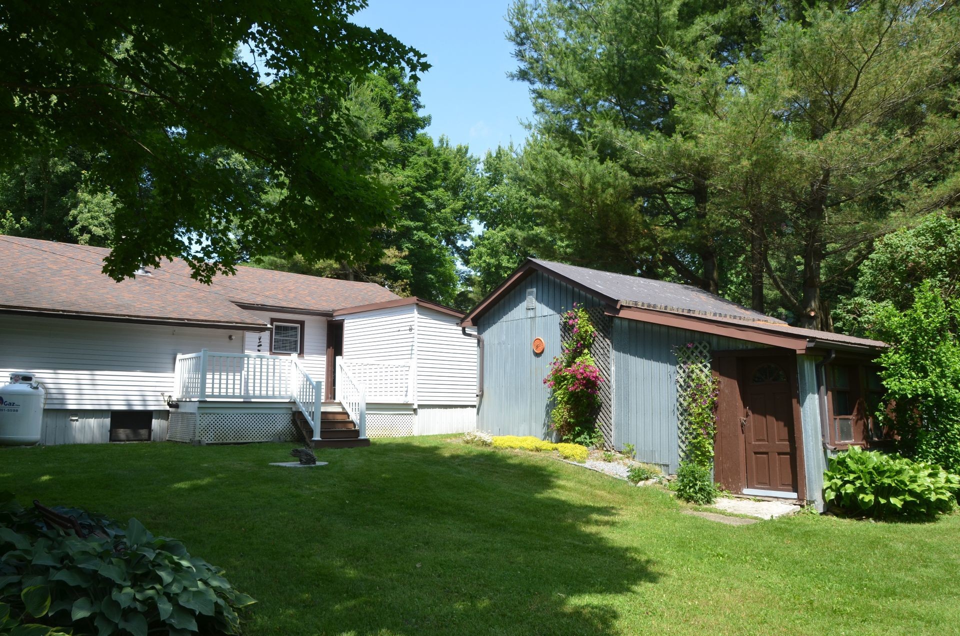 









908


Ch. Dutch

,
Saint-Armand,




QC
J0J1T0

