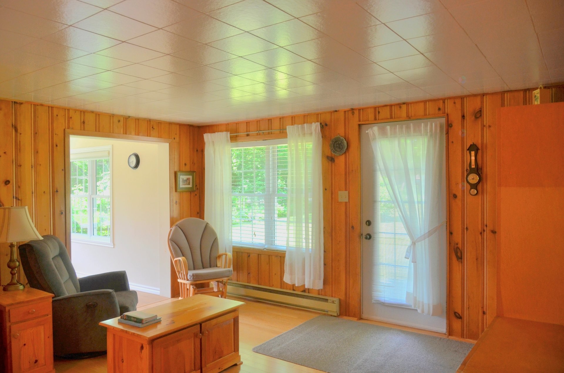 









908


Ch. Dutch

,
Saint-Armand,




QC
J0J1T0

