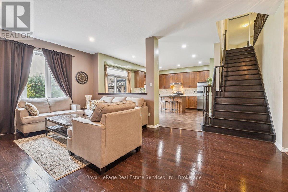 












64 NEWPORT CRESCENT

,
Hamilton (Crerar),




Ontario
L9A0B2

