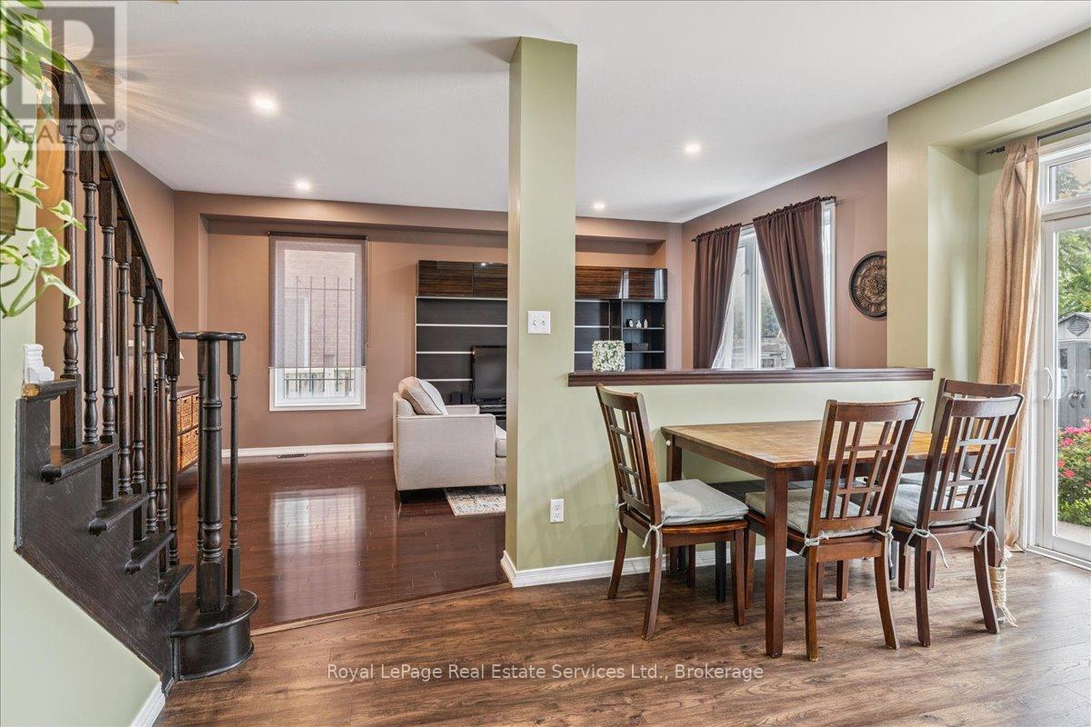 












64 NEWPORT CRESCENT

,
Hamilton (Crerar),




Ontario
L9A0B2

