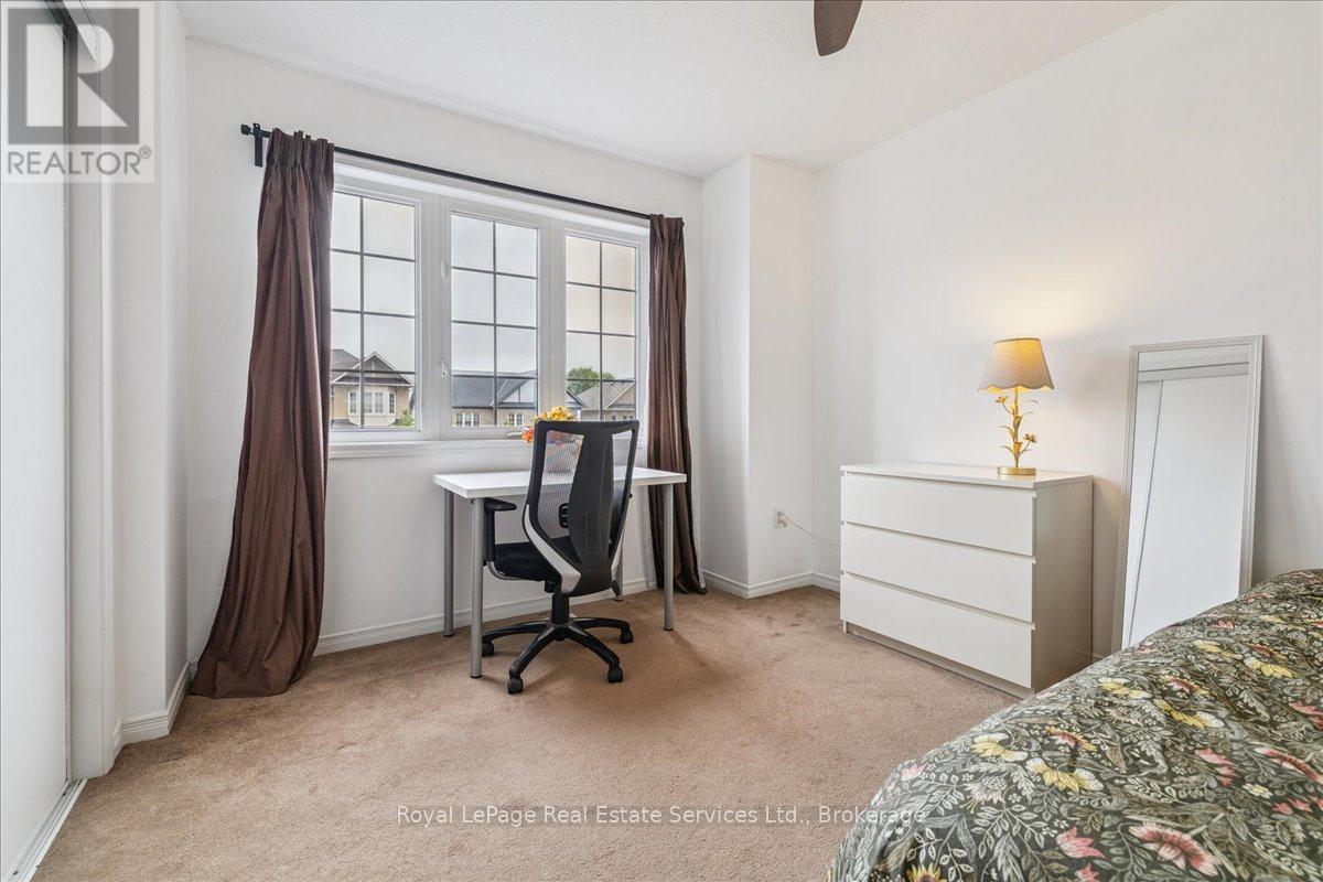 












64 NEWPORT CRESCENT

,
Hamilton (Crerar),




Ontario
L9A0B2

