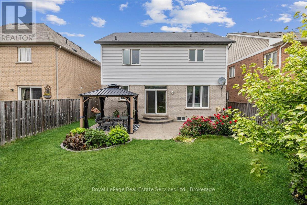 












64 NEWPORT CRESCENT

,
Hamilton (Crerar),




Ontario
L9A0B2

