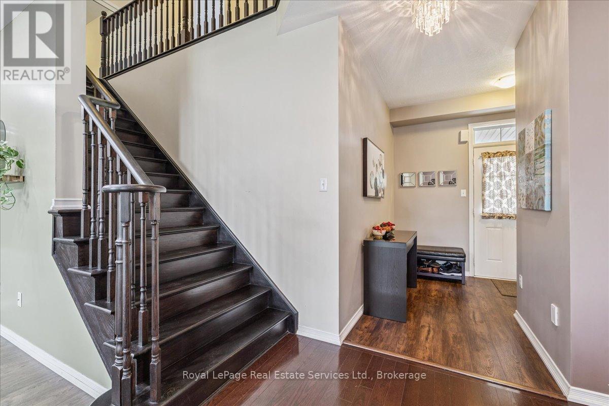 












64 NEWPORT CRESCENT

,
Hamilton (Crerar),




Ontario
L9A0B2


