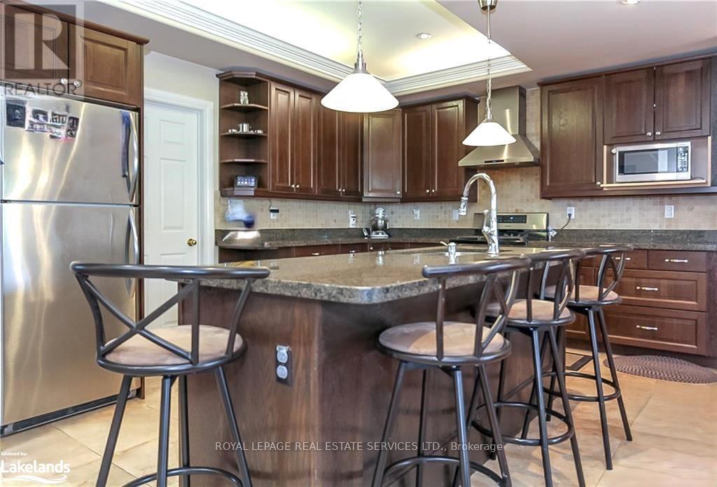 












16 WASAGA SANDS DRIVE

,
Wasaga Beach,




Ontario
L9Z1J6

