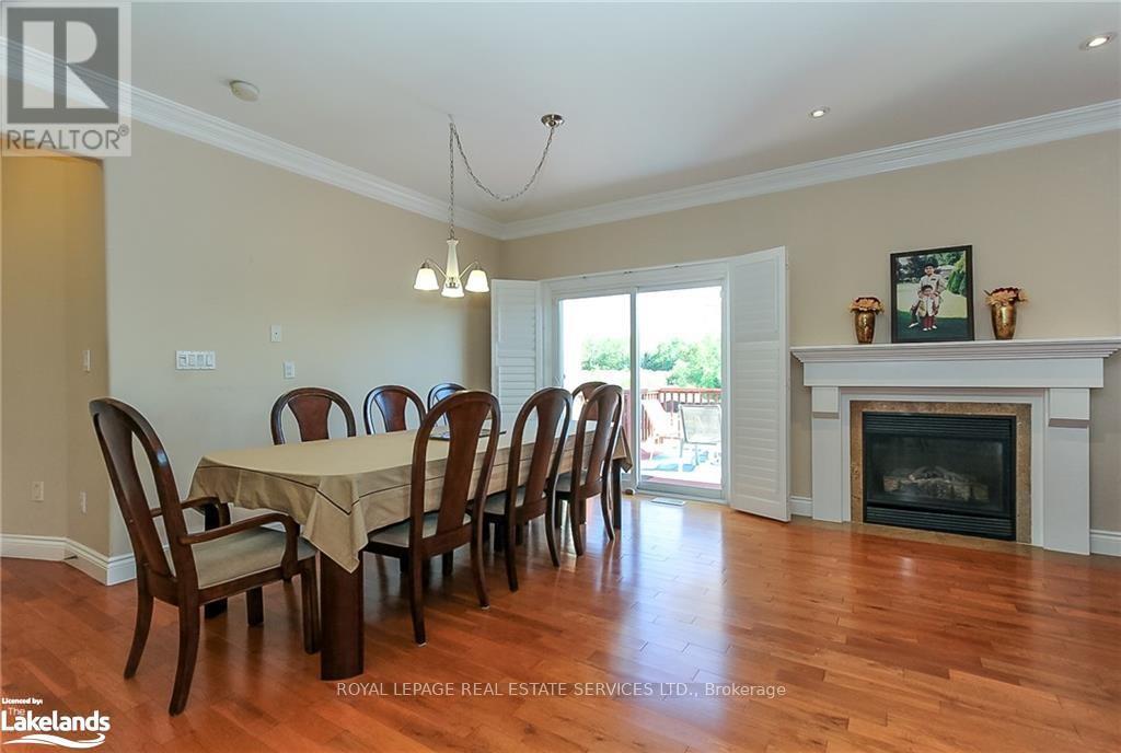 












16 WASAGA SANDS DRIVE

,
Wasaga Beach,




Ontario
L9Z1J6

