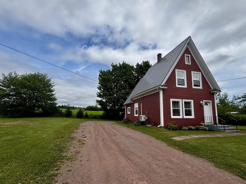












54 Inkerman Road

,
Crapaud,




PE
C0A 1J0

