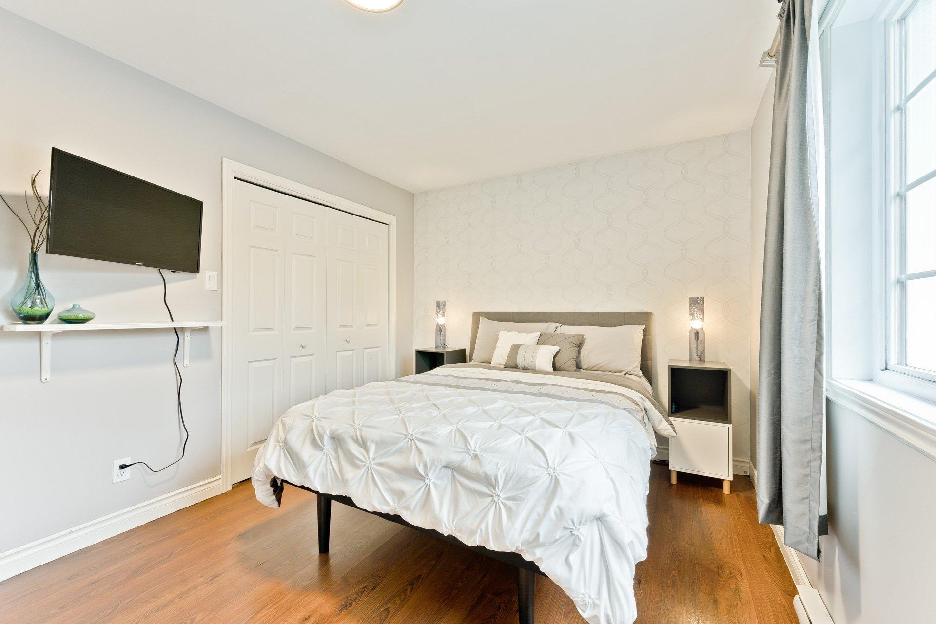 









227


Rue du Vicaire-Morin

,
Coaticook,




QC
J1A2X4

