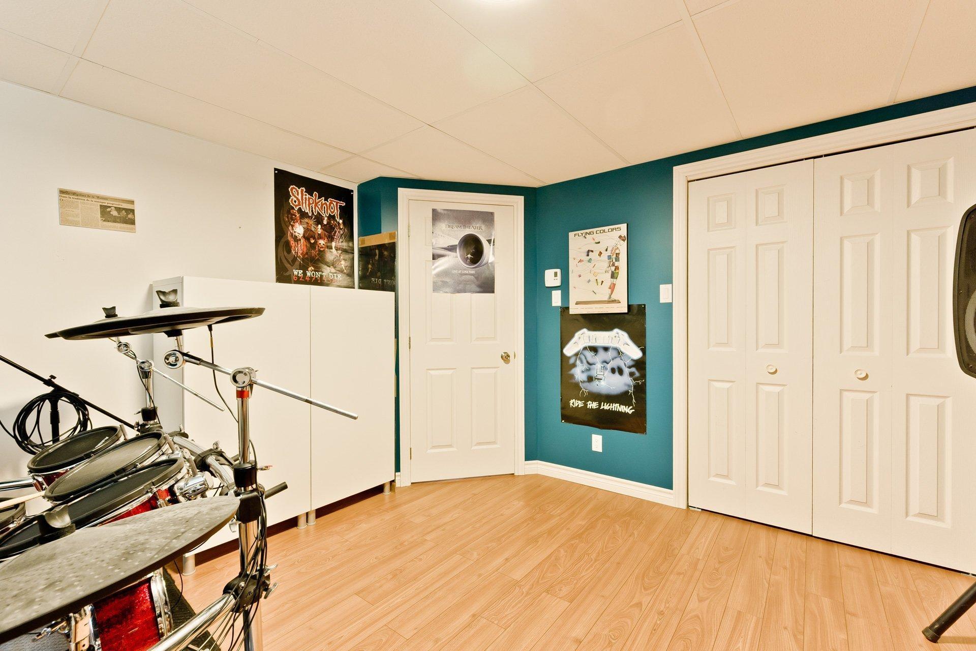 









227


Rue du Vicaire-Morin

,
Coaticook,




QC
J1A2X4

