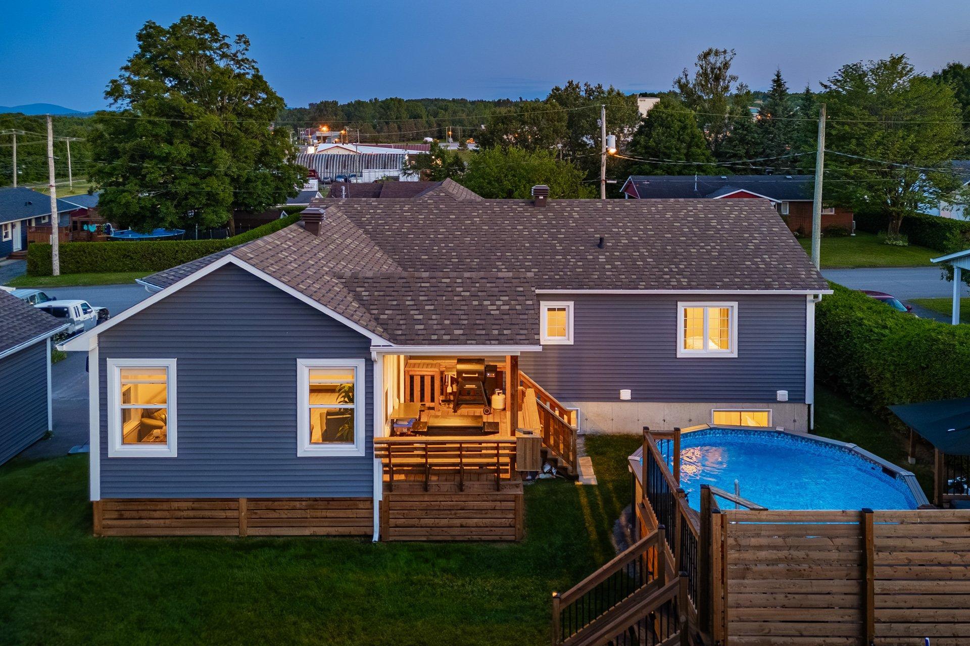 









227


Rue du Vicaire-Morin

,
Coaticook,




QC
J1A2X4

