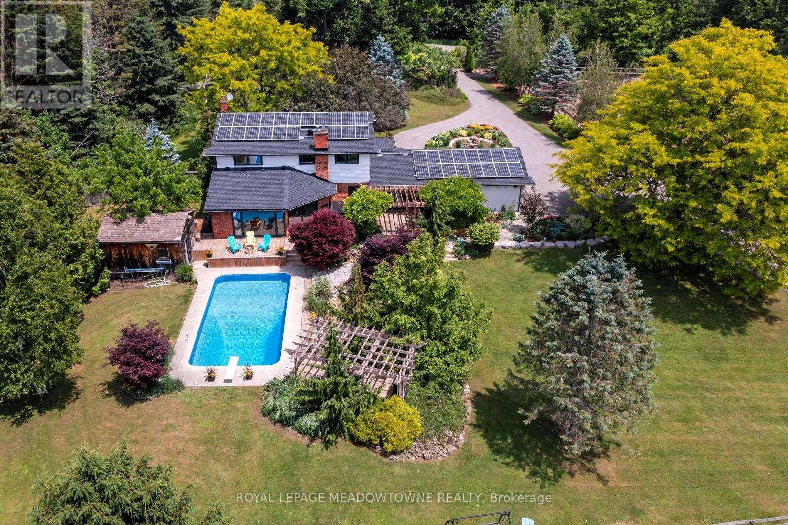 












11636 6TH LINE NASSAGAWEYA

,
Milton,







Ontario
L7J2L7

