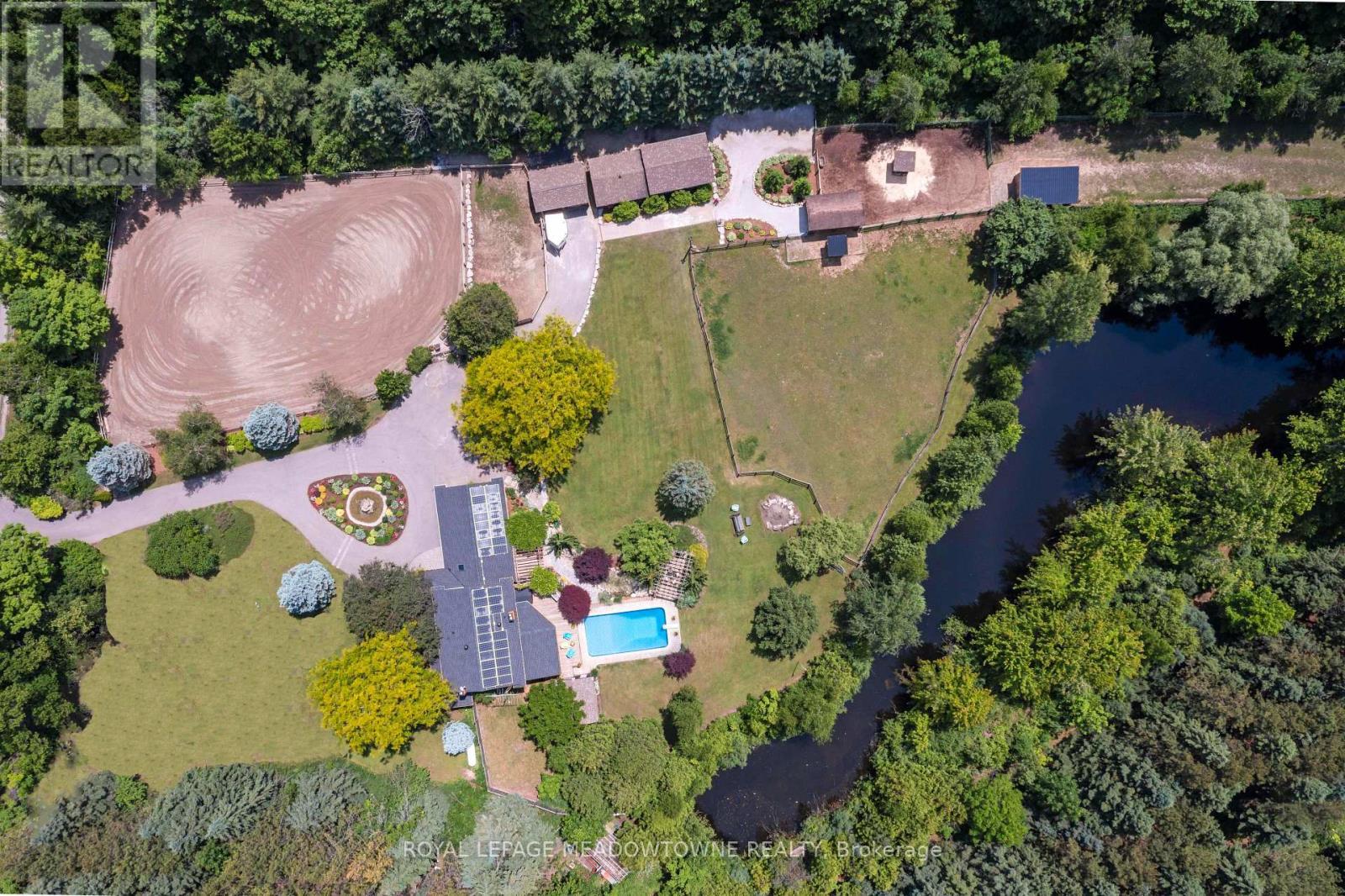 












11636 6TH LINE NASSAGAWEYA

,
Milton,







Ontario
L7J2L7

