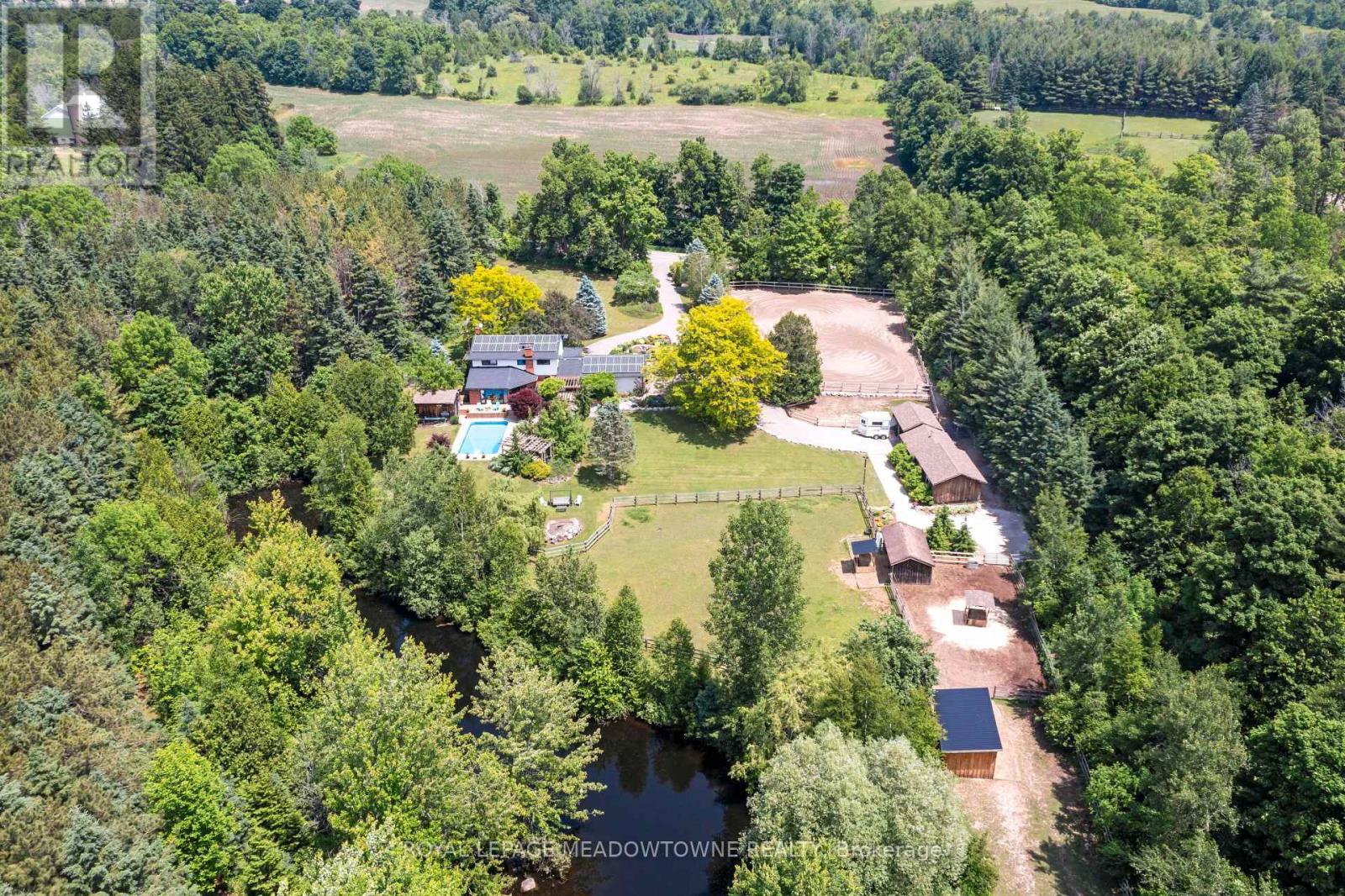 












11636 6TH LINE NASSAGAWEYA

,
Milton,







Ontario
L7J2L7

