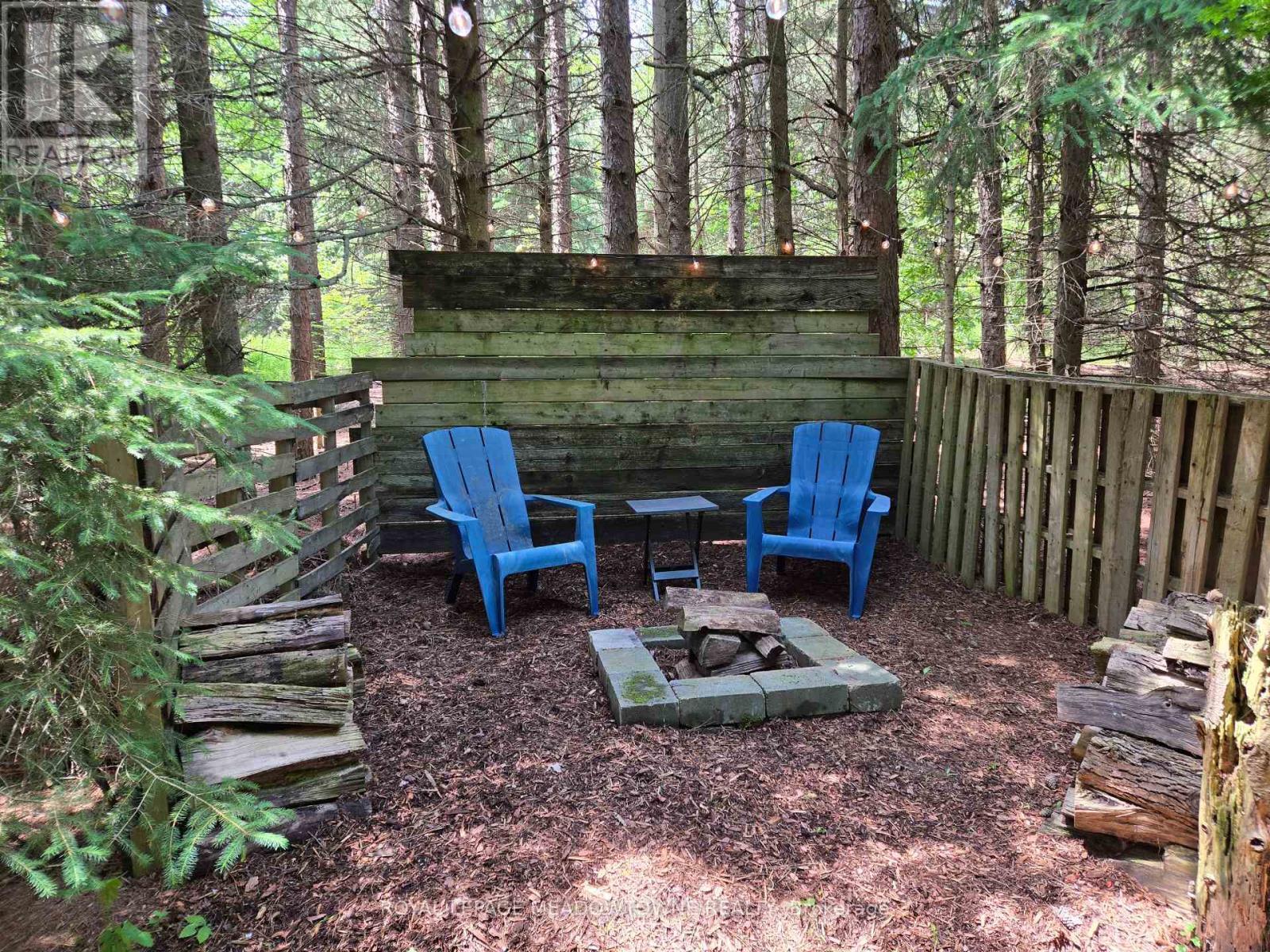 












11636 6TH LINE NASSAGAWEYA

,
Milton,







Ontario
L7J2L7

