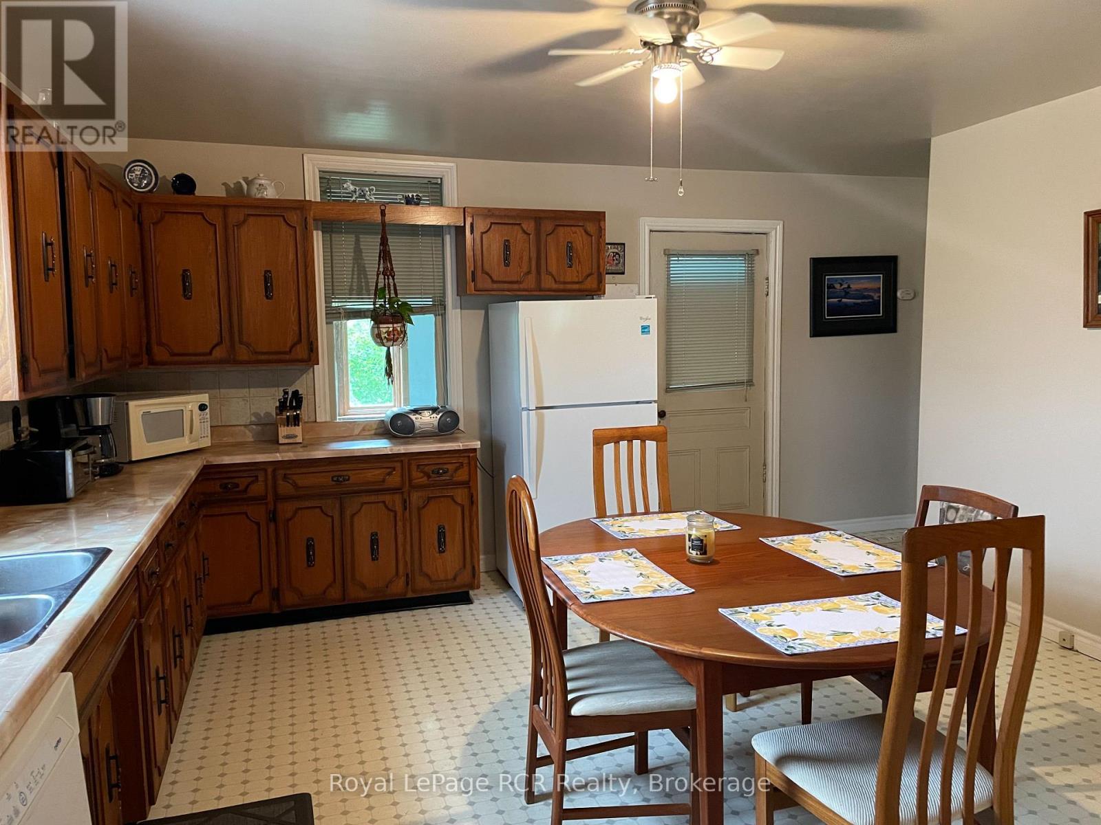 












504482 GREY RD 12

,
West Grey,







Ontario
N0C1H0

