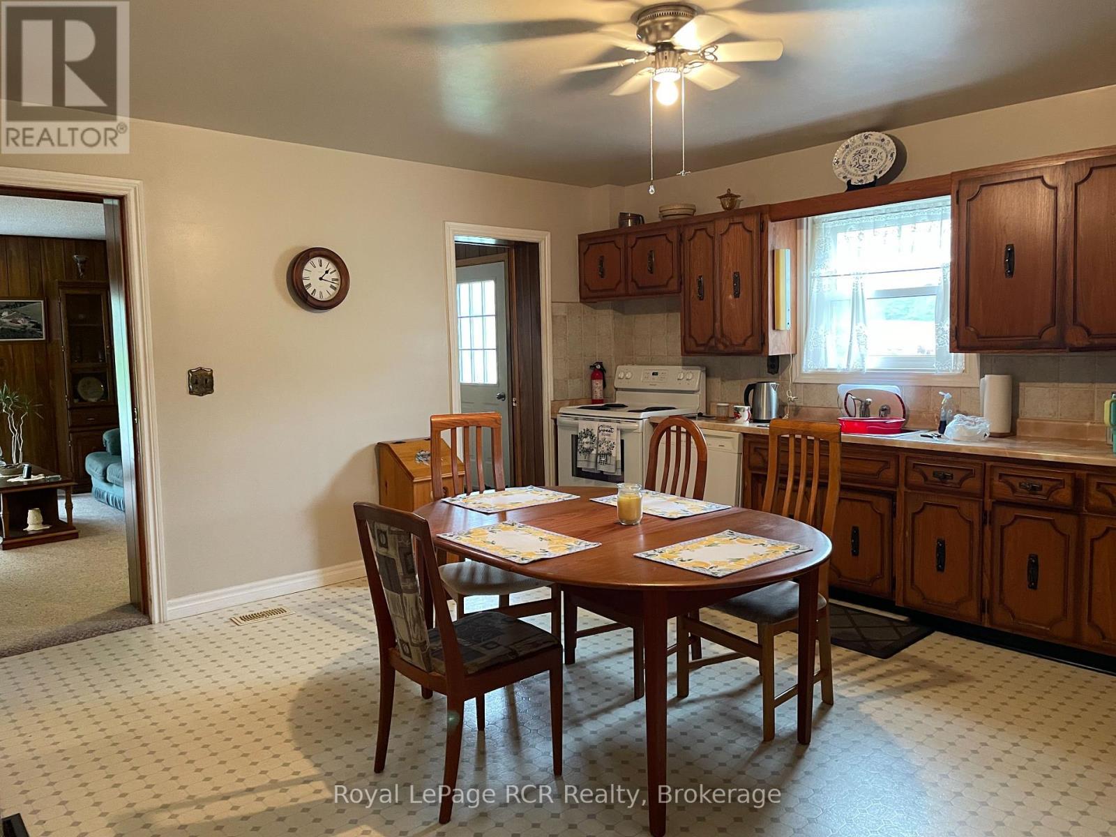 












504482 GREY RD 12

,
West Grey,







Ontario
N0C1H0

