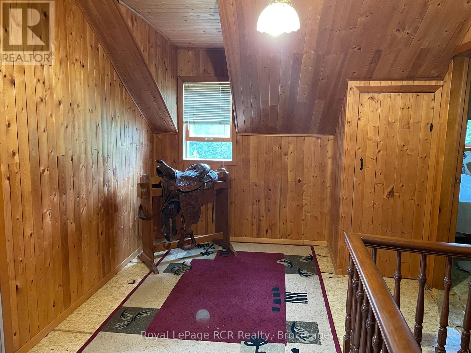 












504482 GREY RD 12

,
West Grey,







Ontario
N0C1H0

