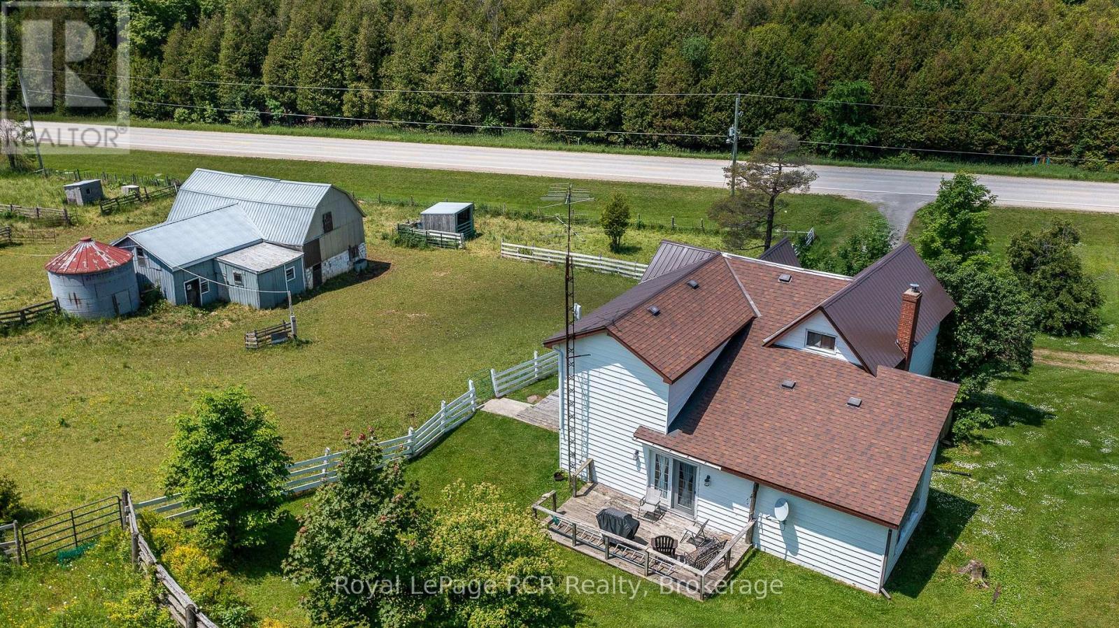 












504482 GREY RD 12

,
West Grey,







Ontario
N0C1H0

