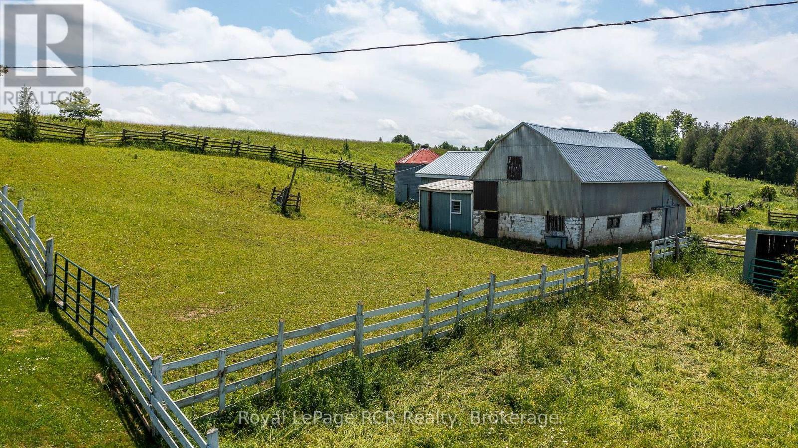 












504482 GREY RD 12

,
West Grey,







Ontario
N0C1H0

