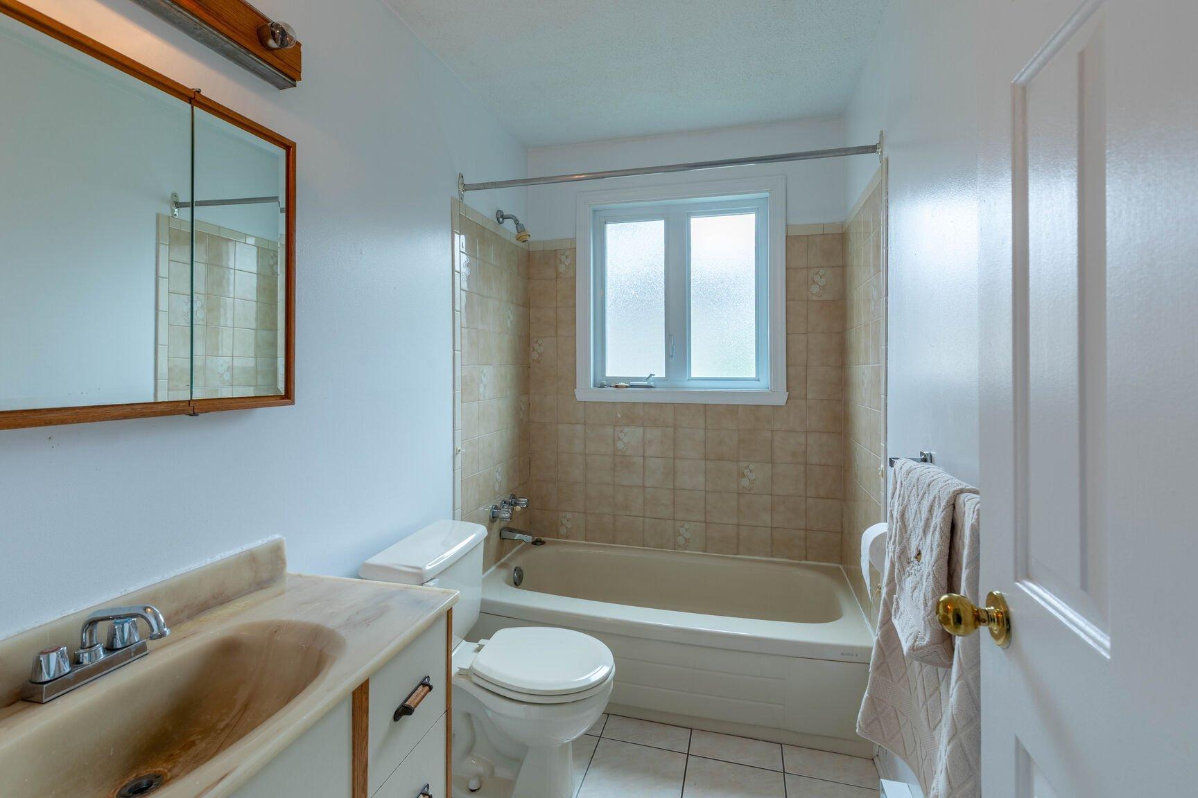 









794


Boul. St-René E.

,
Gatineau (Gatineau),




QC
J8P1T3

