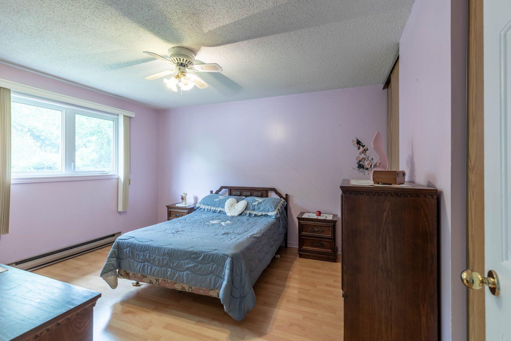 









794


Boul. St-René E.

,
Gatineau (Gatineau),




QC
J8P1T3


