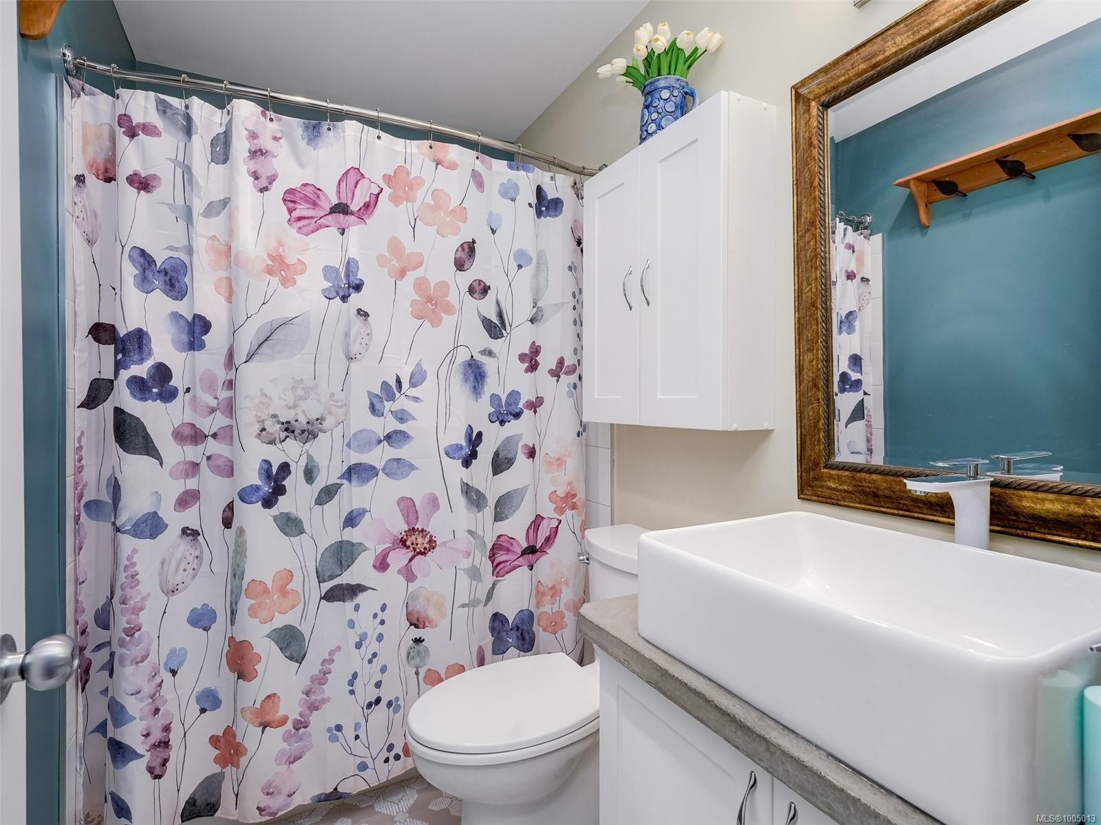 









2135


Amelia

Ave, 80,
Sidney,




BC
V8L 5V7

