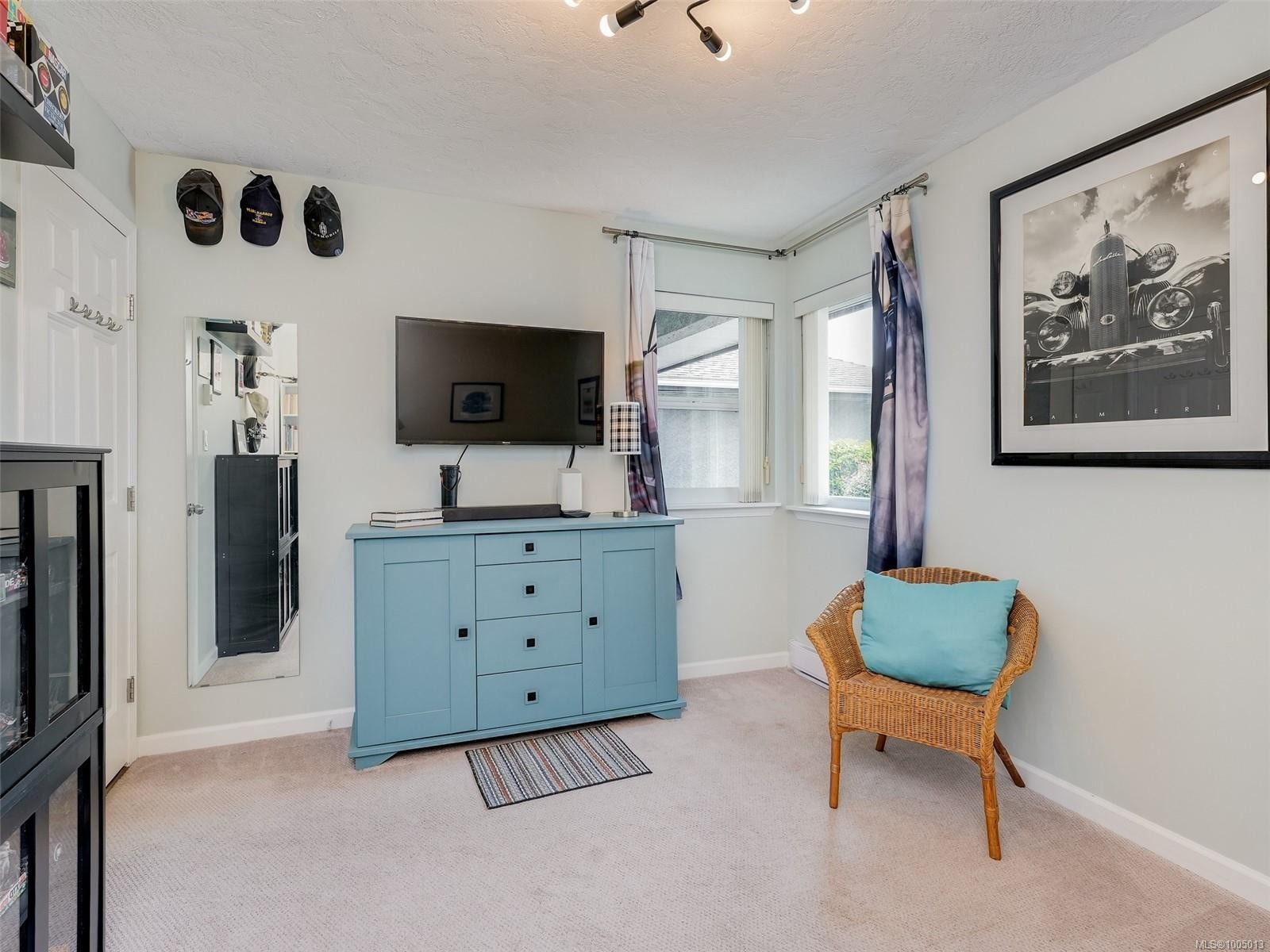









2135


Amelia

Ave, 80,
Sidney,




BC
V8L 5V7

